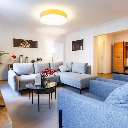 Experience Central Vienna From A Stylish And Modern Apartment Bagian luar foto