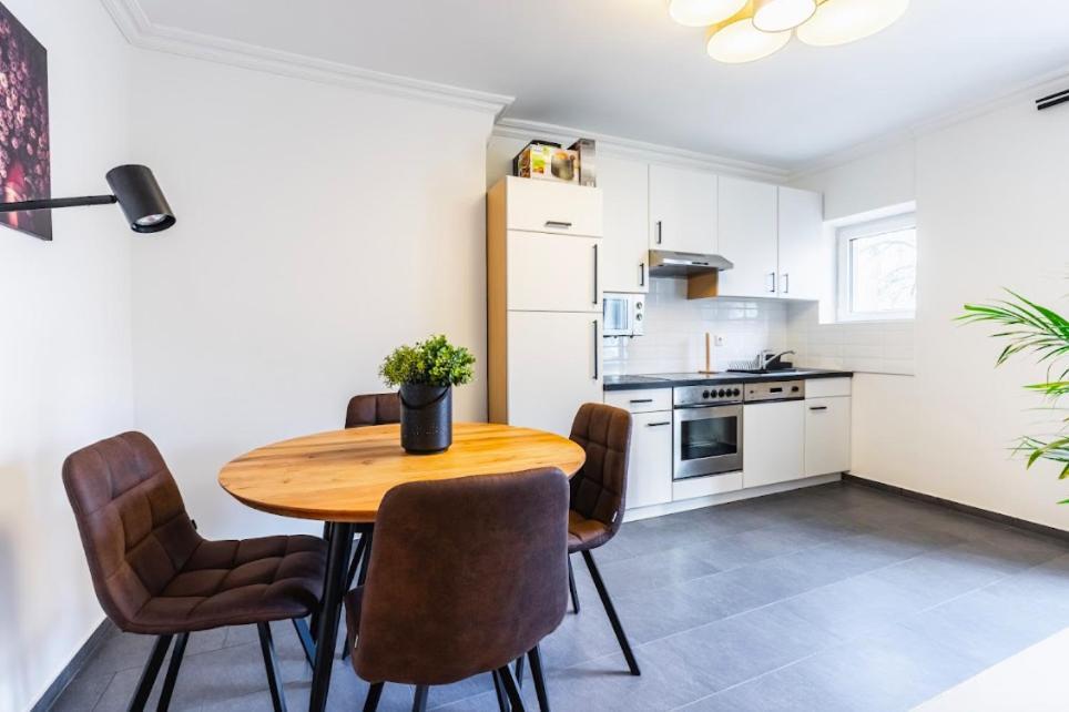 Experience Central Vienna From A Stylish And Modern Apartment Bagian luar foto