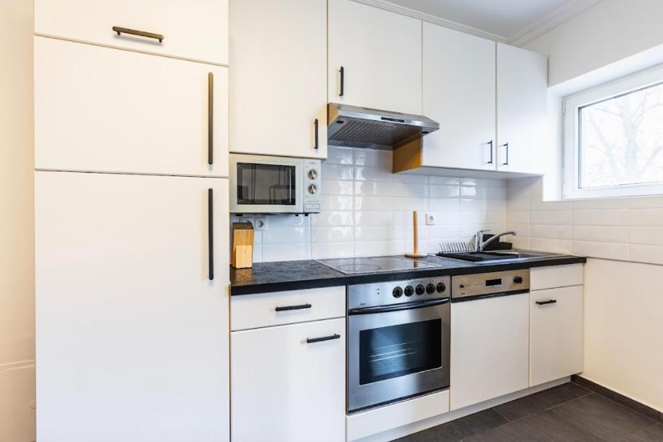 Experience Central Vienna From A Stylish And Modern Apartment Bagian luar foto